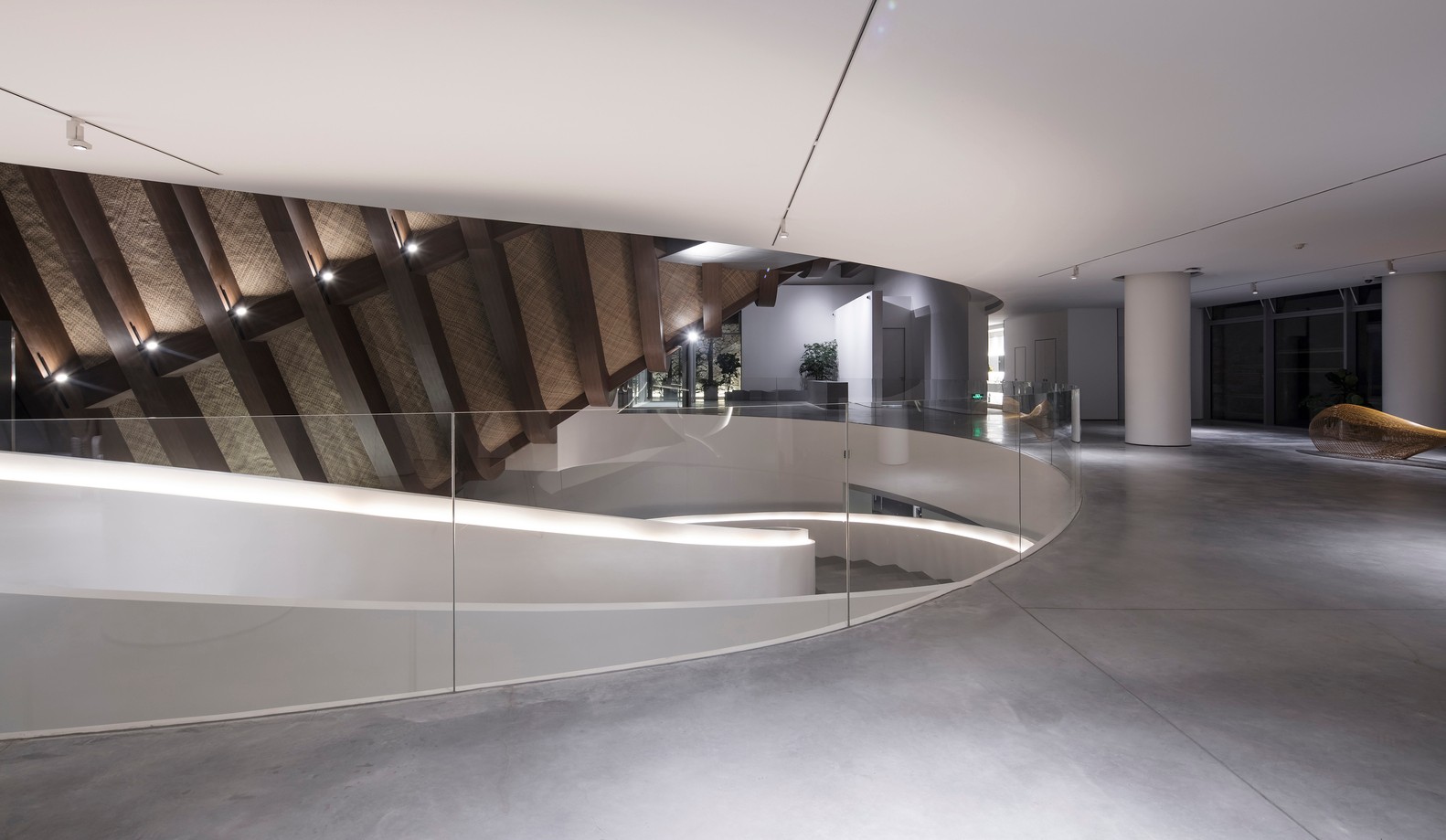 凤凰谷山顶艺术馆一日游,凤凰谷长城