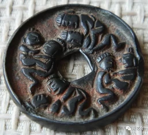 顾欣：用另一只眼观民俗钱中的奇葩“秘戏钱”