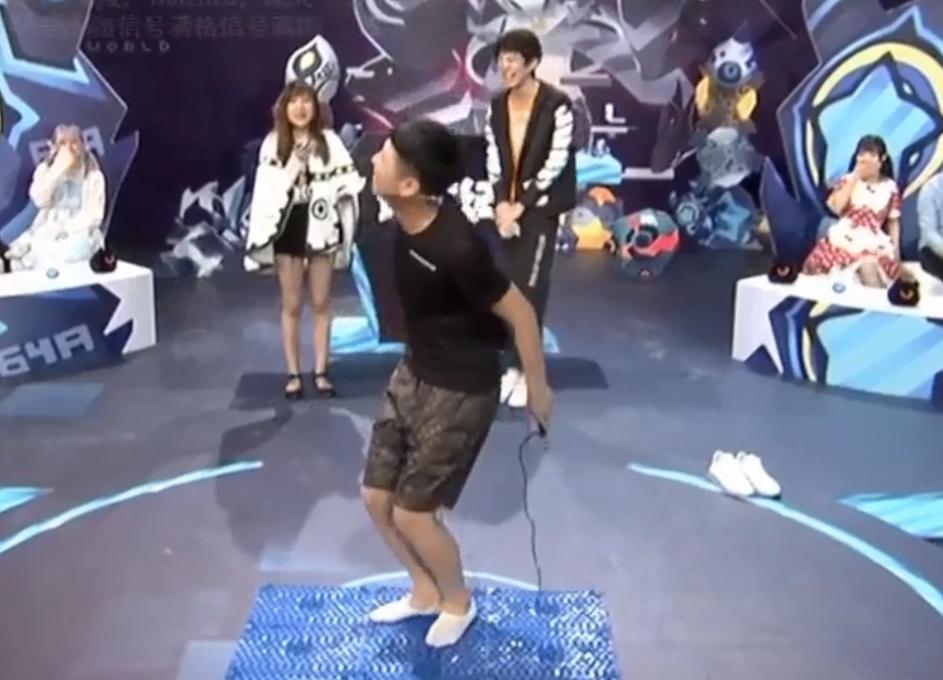 《嘣战纪》“真香”王境泽高能预警！这是个有“味道”的直播间！