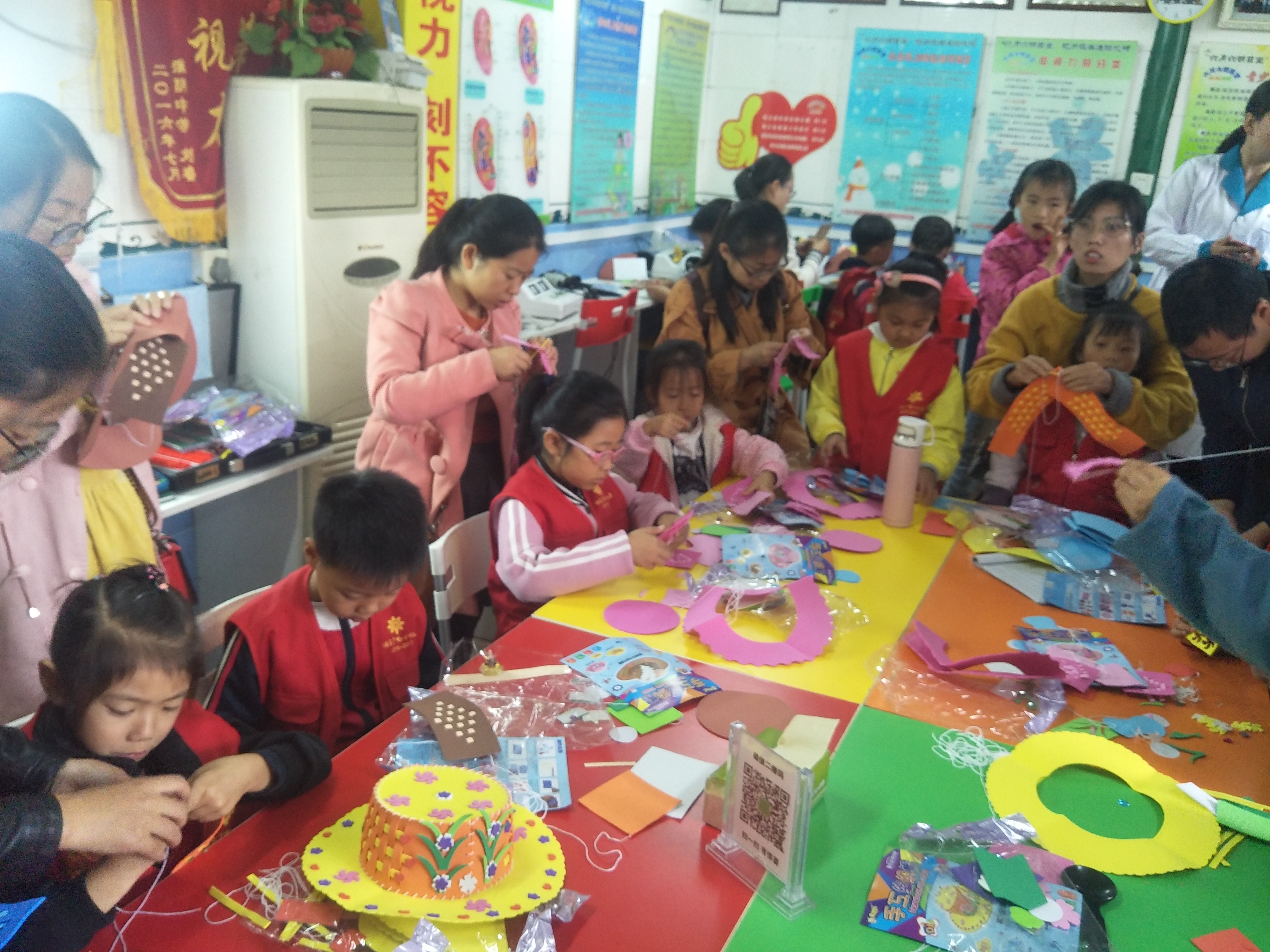 小记者走进六月六明目堂，手眼协调多动手，亲子携手保护小视力