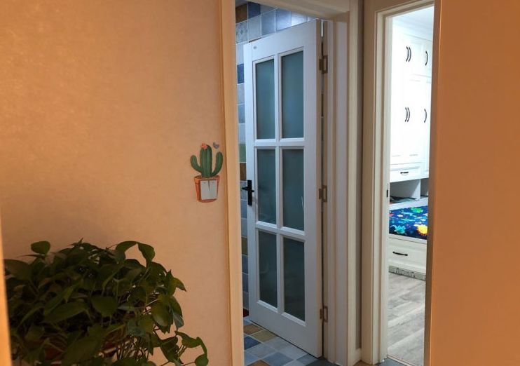 装修卧室门怎么设计大方,卧室门朝客厅开怎么装修效果图