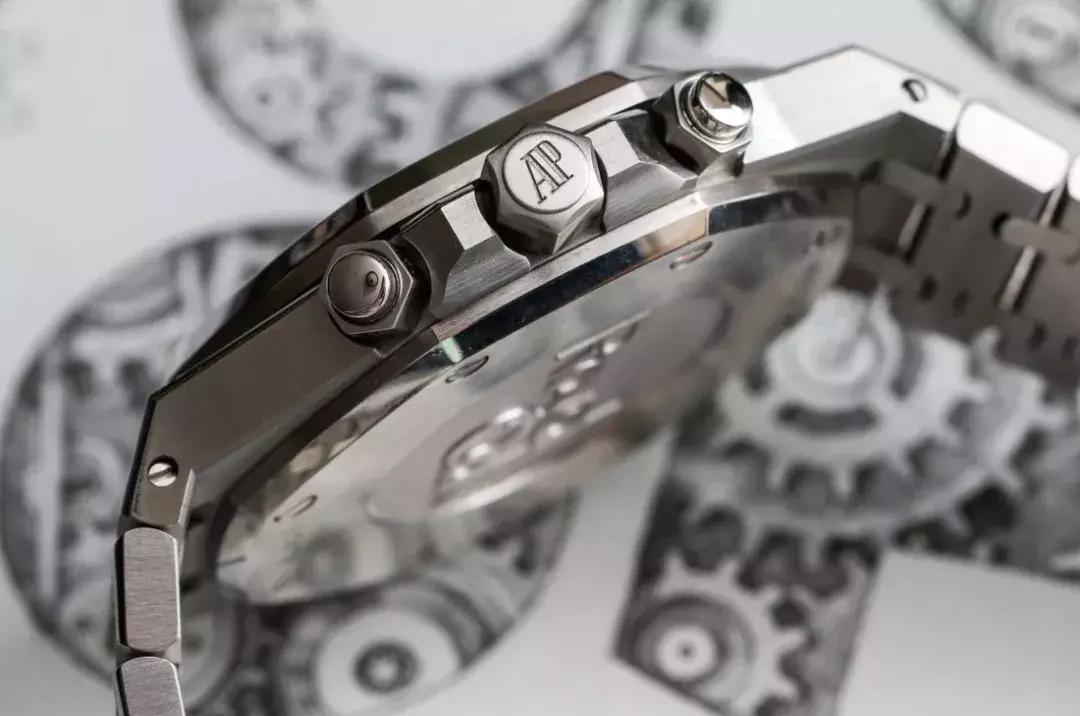 皇家橡树新款和老款区别,皇家橡树最经典是哪款