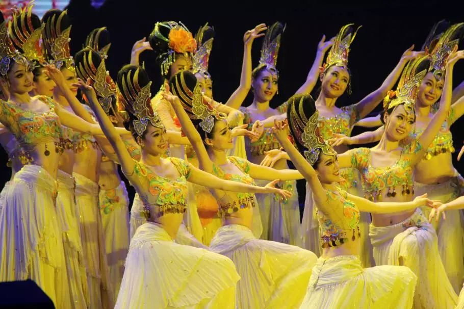 干货舞蹈基本功,舞蹈基本功怎么练视频