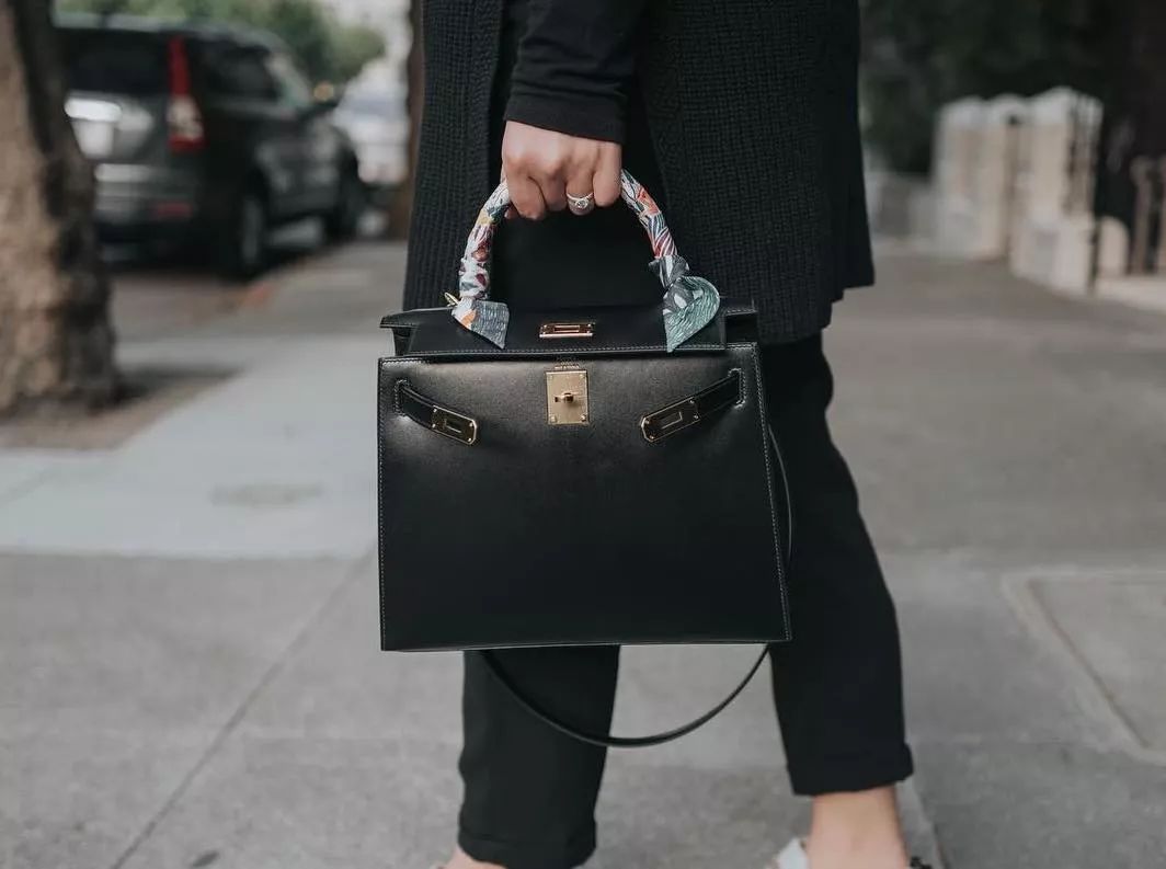 买不起爱马仕包，但我能两分钟认全爱马仕所有的皮料！