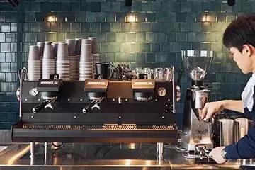 再提起广岛，脑海中不再是那首老歌或是那部黑白的法国电影