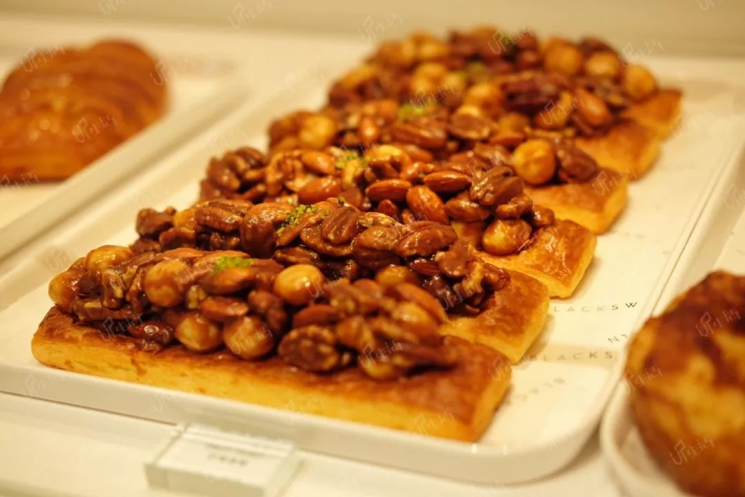 成都人气最高的蛋糕店,四川成都一天卖25万的蛋糕店