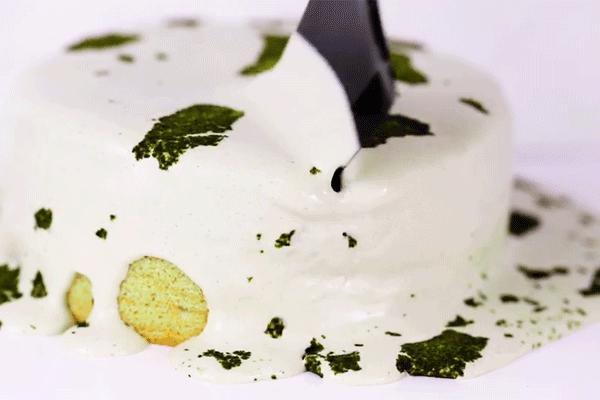 等了三个小时的爆浆奶盖蛋糕,草莓奶盖爆浆蛋糕哪家好吃