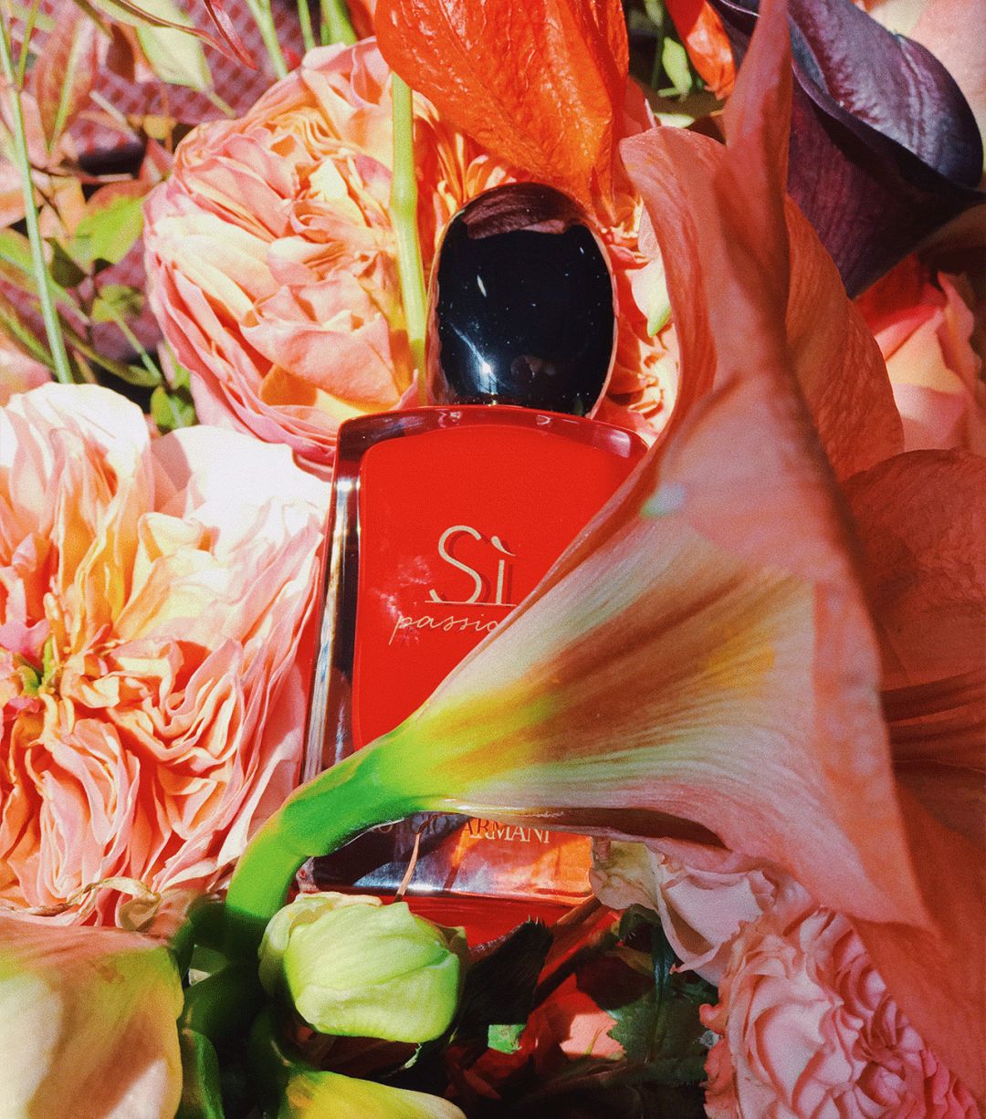 卡粉妆前怎么保湿教程,秋冬底妆起皮卡粉怎么办