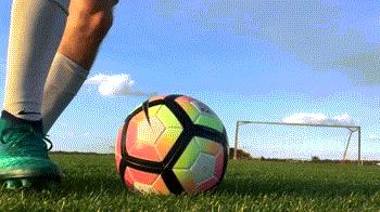 踢球只要学会这10招,傻子都能学会的踢球技巧