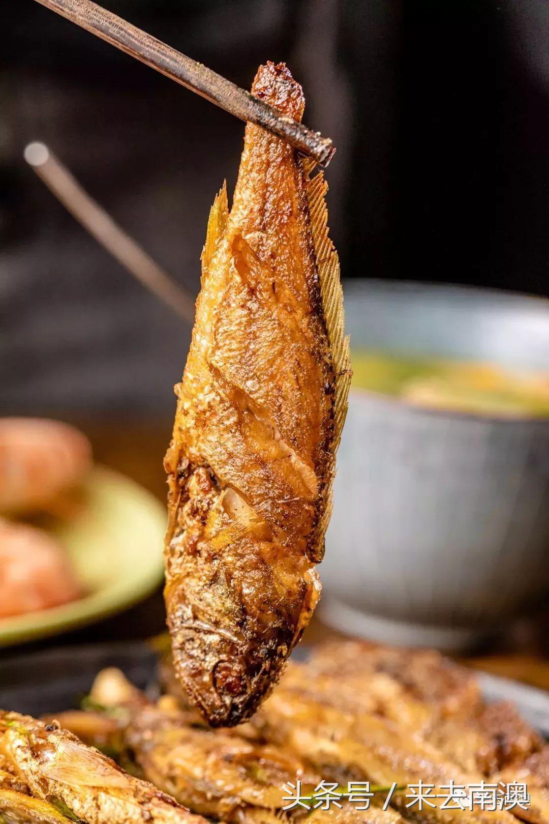 南澳岛寄来一个海鲜大箱,然后朋友圈的人纷纷把她屏蔽了