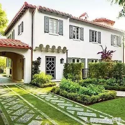 外墙漆掉皮是怎么回事,打空调孔会造成外墙漆脱落吗