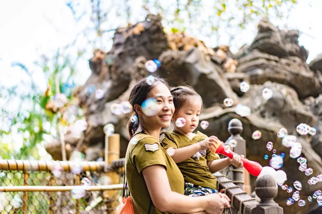 小小布历险记,香港迪士尼小小世界游记