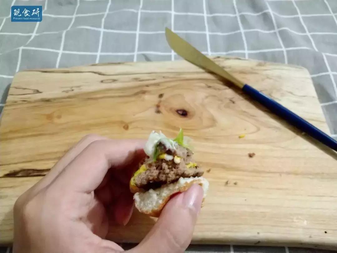 汉堡王培根双层芝牛堡测评,汉堡王的双层芝士牛堡有牛肉吗