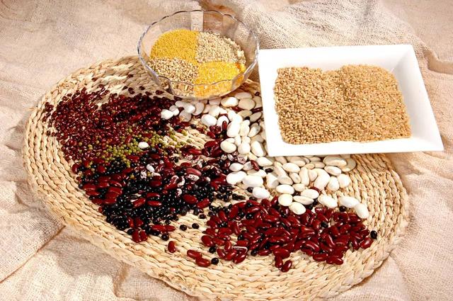 尿酸高的后果远不止痛风,警惕尿酸高的危害远不止痛风