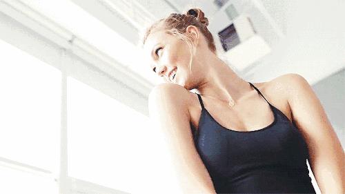 黑眼圈用哪种遮瑕膏好,遮瑕膏遮黑眼圈的正确方法