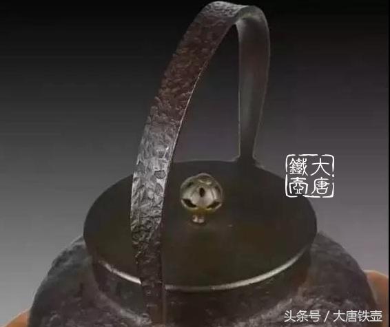 日本竹节提梁铁壶,铁壶经典壶型