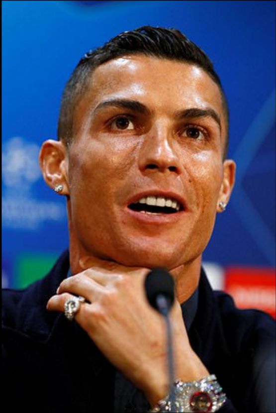 c罗重回老特拉福德照片,重回老特拉福德的c罗