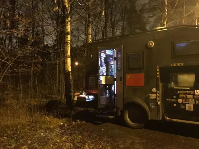 如何在芬兰摆摊赚欧元-自由公路芬兰站之赫尔辛基跨年