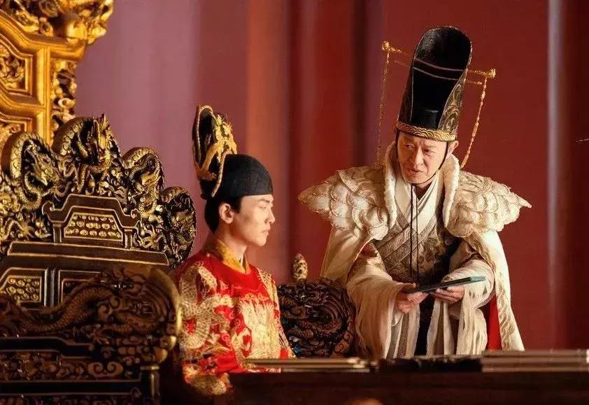 少年刺客，中年带兵，晚年大师，死后裸葬，这种人生独一无二