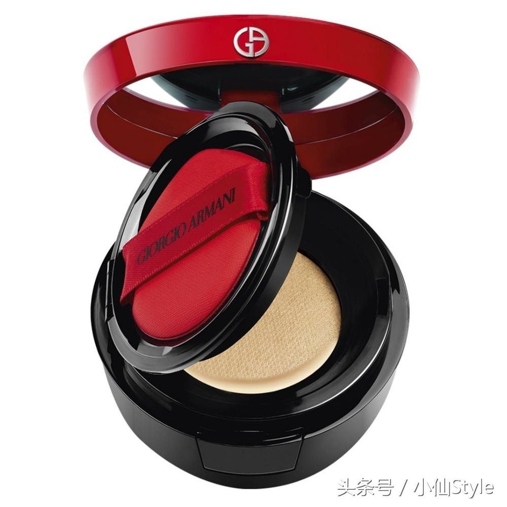 适合夏季防汗底妆推荐测评,可以提亮肤色隐形毛孔的妆前乳