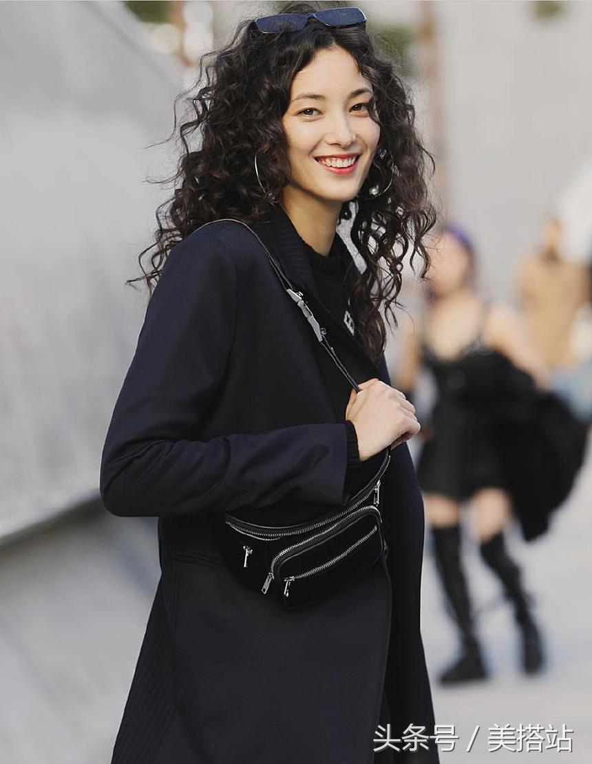 韩国街拍穿搭走秀 (2019首尔时装周街拍模特)