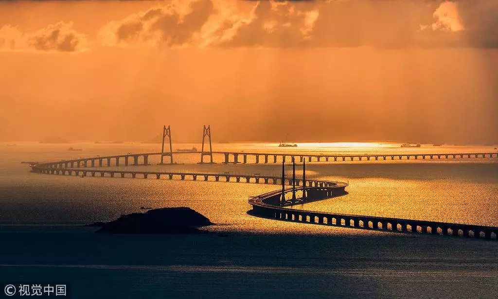 港珠澳大桥怎么通关去香港,去香港过港珠澳大桥攻略