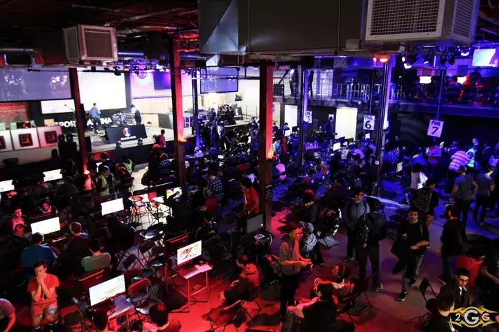 学生福利VS教育灾难？美国俄州开设电竞专业，上课明目张胆打游戏