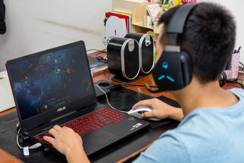 华硕飞行堡垒6笔记本怎么样,华硕飞行堡垒6代i5评测