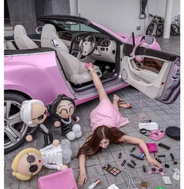 谢楠炫耀吴京合集,谢楠玩炫富挑战完整版