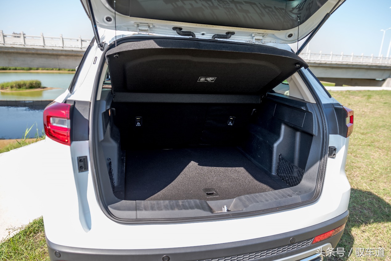 你想要的全部都给你粤语,一汽森雅r9优点和缺点