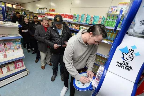 美国开出148亿元全球最高彩票头奖,美国最大彩票中奖者119亿