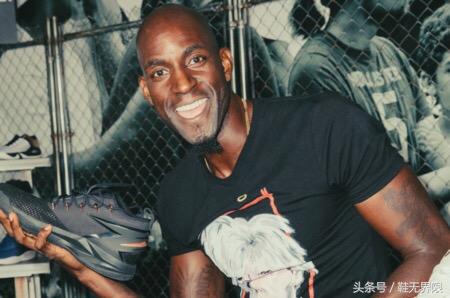 新的对手前来分蛋糕，盘点哪些大品牌今年夏天签了哪些球星？