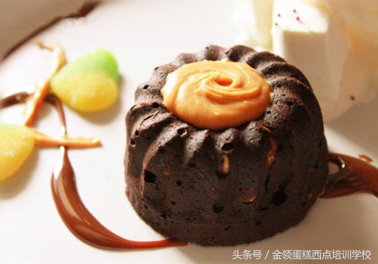 巧克力布朗尼蛋糕,巧克力布朗尼蛋糕咖啡