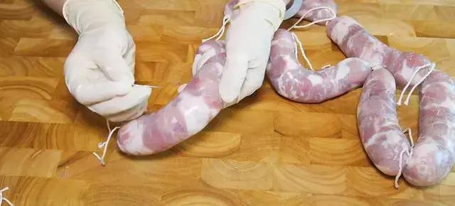 自己制作香肠卫生吃的放心,正宗川味自制烟熏麻辣香肠1500g