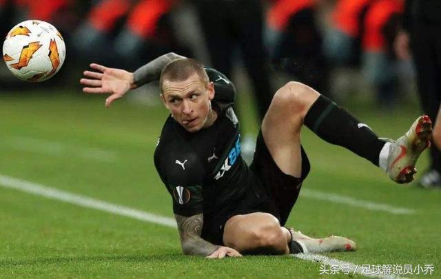 活该！俄罗斯两国脚因辱华被国家队永久除名俱乐部已考虑解约