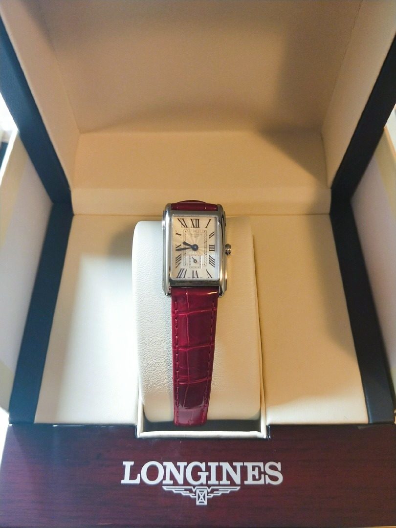 一万左右的手表年轻人,年轻人一万左右手表