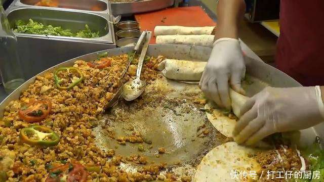 迪拜人平时一日三餐吃什么,富到流油的地方有哪些