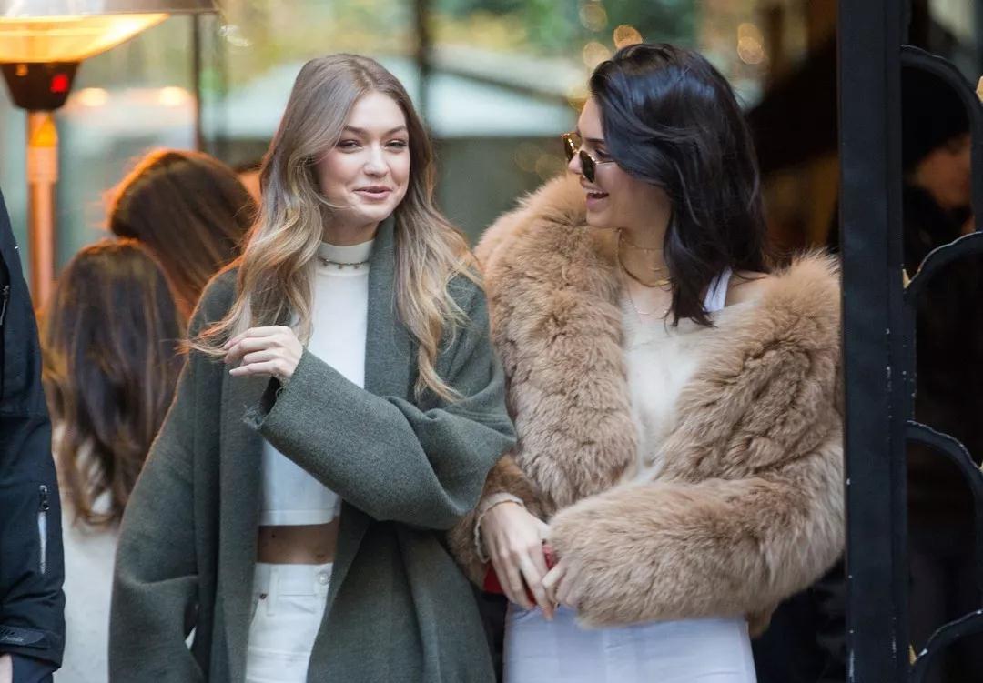 大脸显脸小发型女2020流行发型,换脸看看你适合什么发型