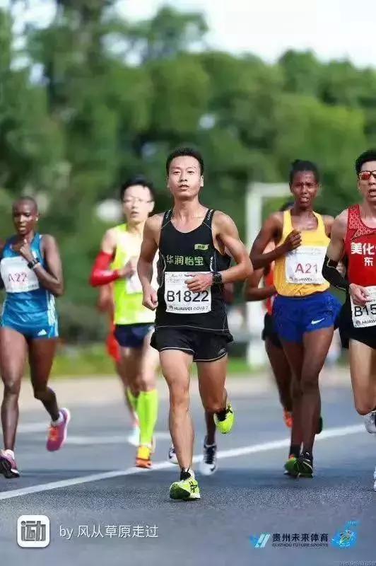 4分22秒跑1000米,4分35秒跑一千米的速度