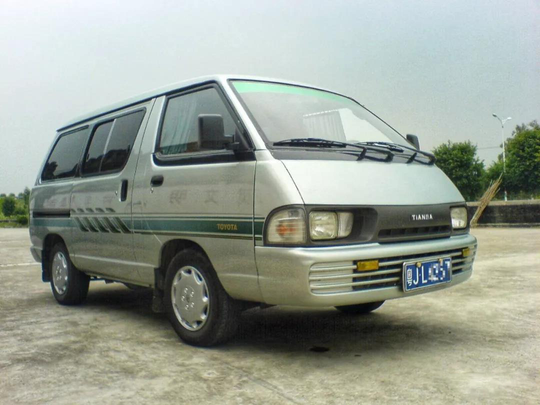 袁启聪丰田埃尔法,袁启聪情怀车丰田