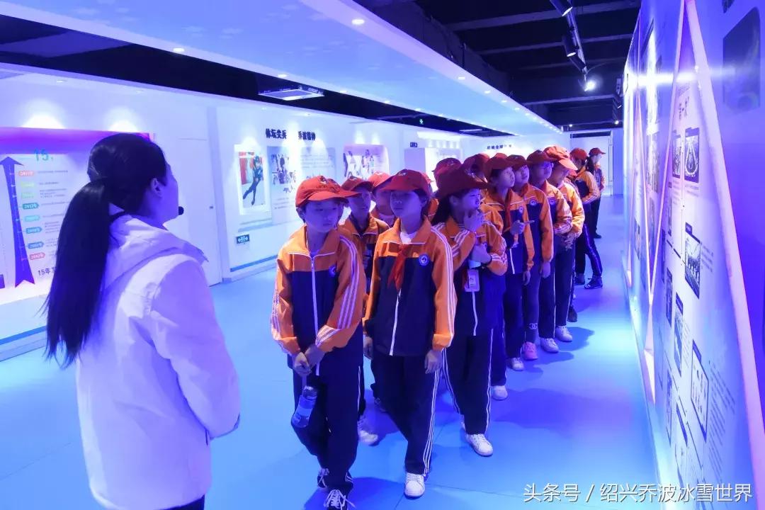 滑雪进学校,滑雪进入树林