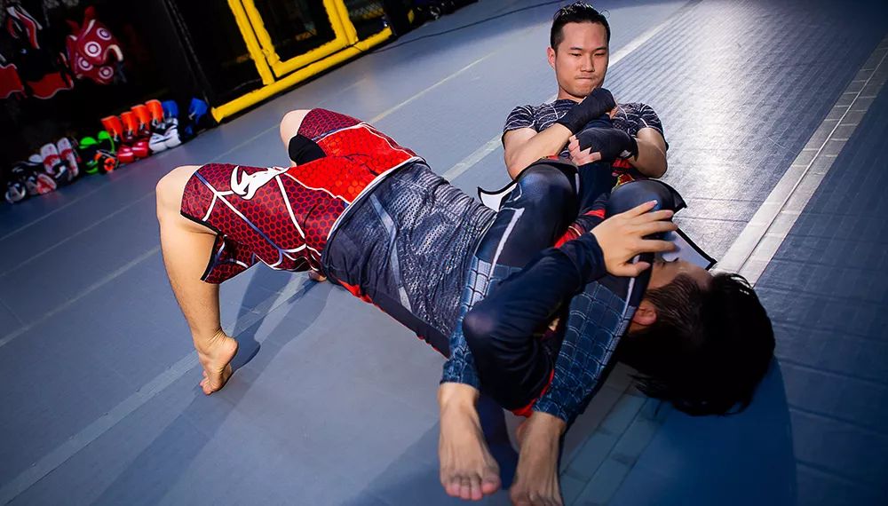 北京路5星拳馆，教练却“打”人无数！竟是彭于晏、颜如晶的最爱