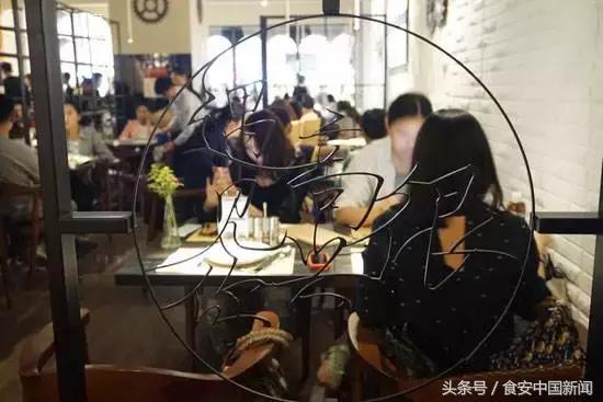 突然又有一家网红美食店关门了,又一家网红火锅店