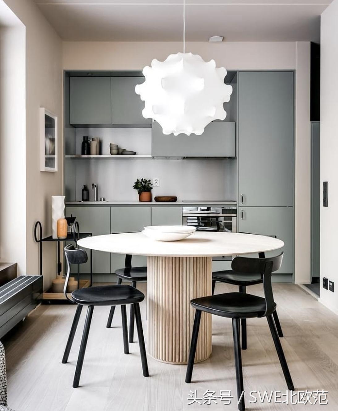 2.7米宽的餐厅怎么放圆餐桌,北欧实木圆餐桌