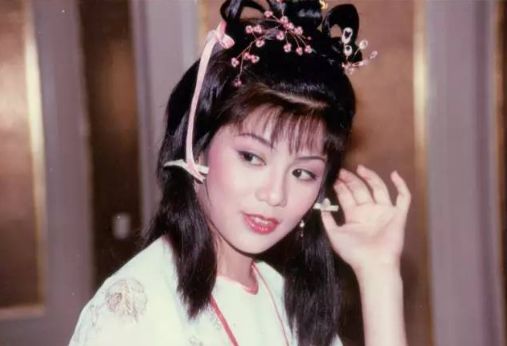 总结金庸武侠的几句诗,金庸武侠小说古诗词欣赏