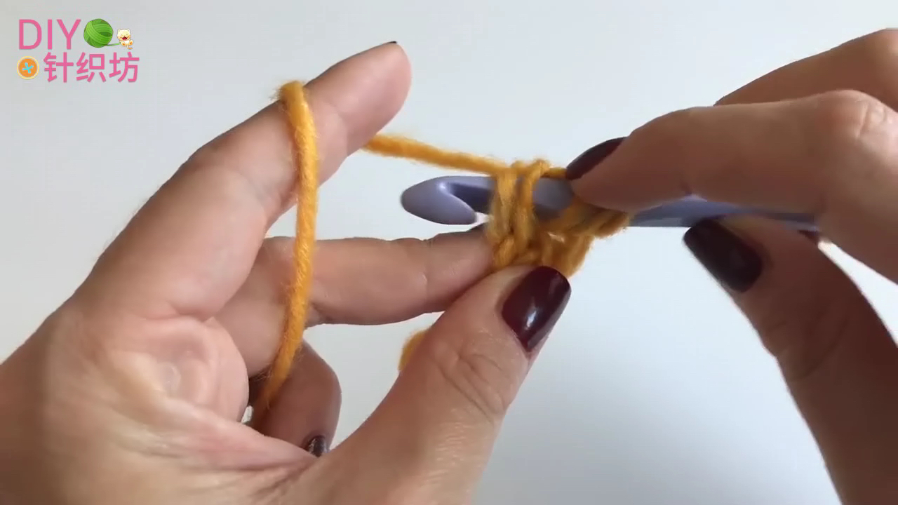 渔网三角围巾钩针教程,钩针编织三角围巾视频教程