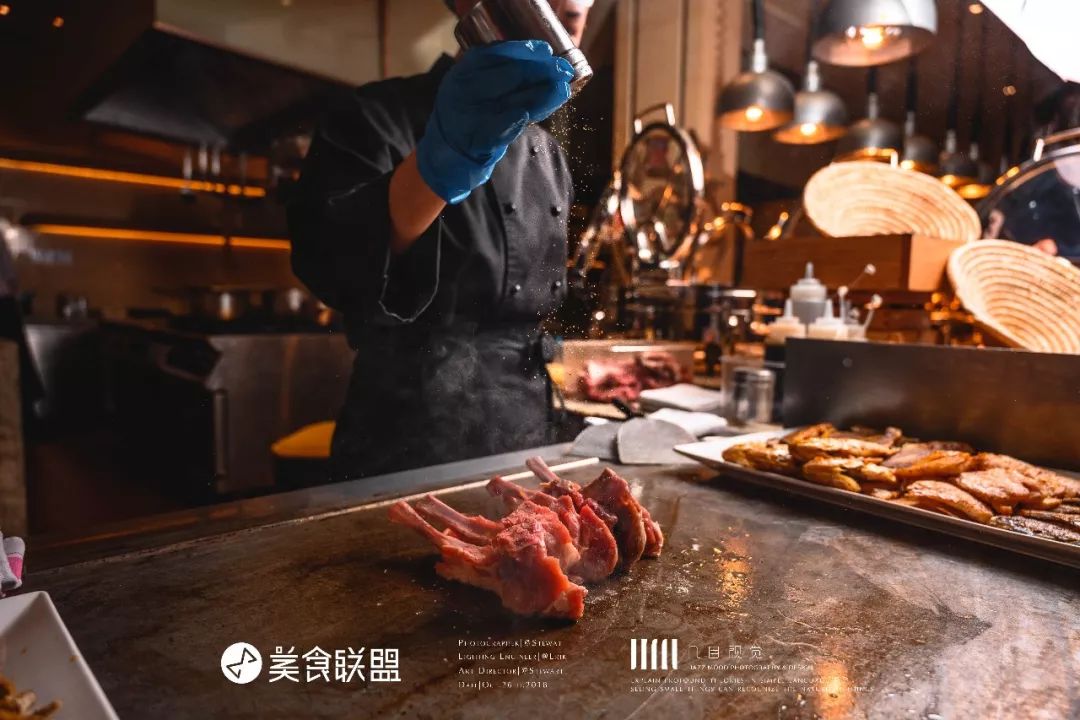 走进蒙古包吃烤羊美食,昆明必吃烤全羊好去处