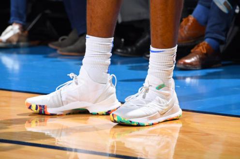 今日球场战靴鉴赏：威少荣登今日鞋头