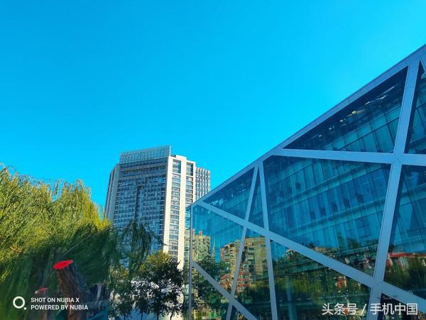 努比亚x星空典藏版双屏交互,努比亚x试玩