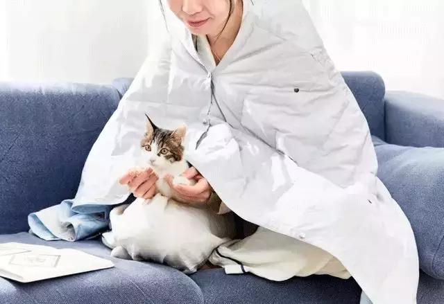 石墨烯多功能羽绒毯,新款多功能便携羽绒盖毯